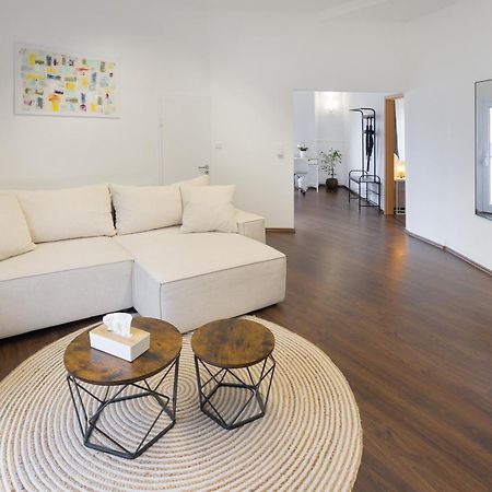 Ruhrapartments #Naehe A40 #Zentral #Fastwifi #Perfekt Fuer Familien Und Geschaeftsreisen Bochum Ngoại thất bức ảnh